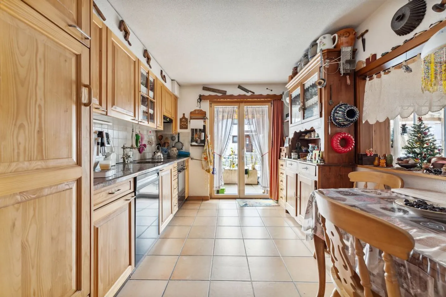 """Avec droit d'habitation"" Bel appartement avec terrasse à l'entrée du village " - Photo 1 sur 5