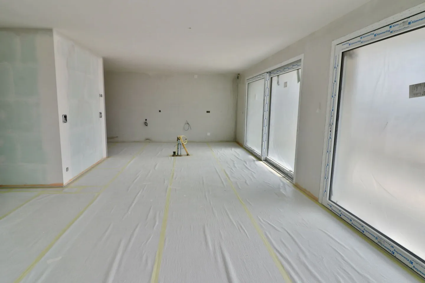 LEYTRON - THE RIGHT BALANCE, 3.5 ROOMS NEW - 50.5 m² TERRACE - Photo 4 of 13