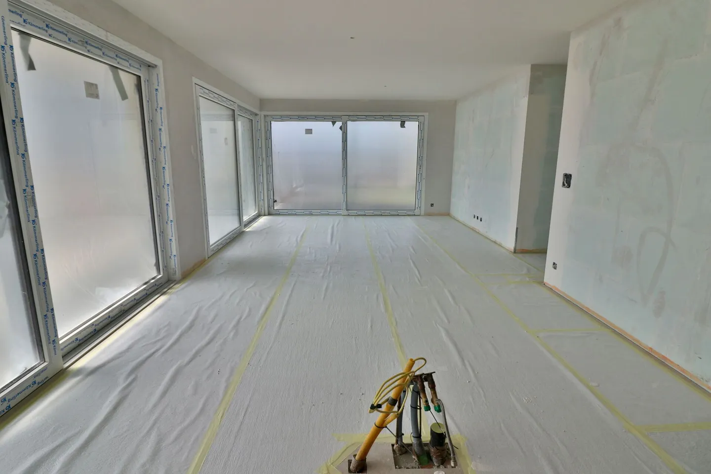 LEYTRON - THE RIGHT BALANCE, 3.5 ROOMS NEW - 50.5 m² TERRACE - Photo 5 of 13