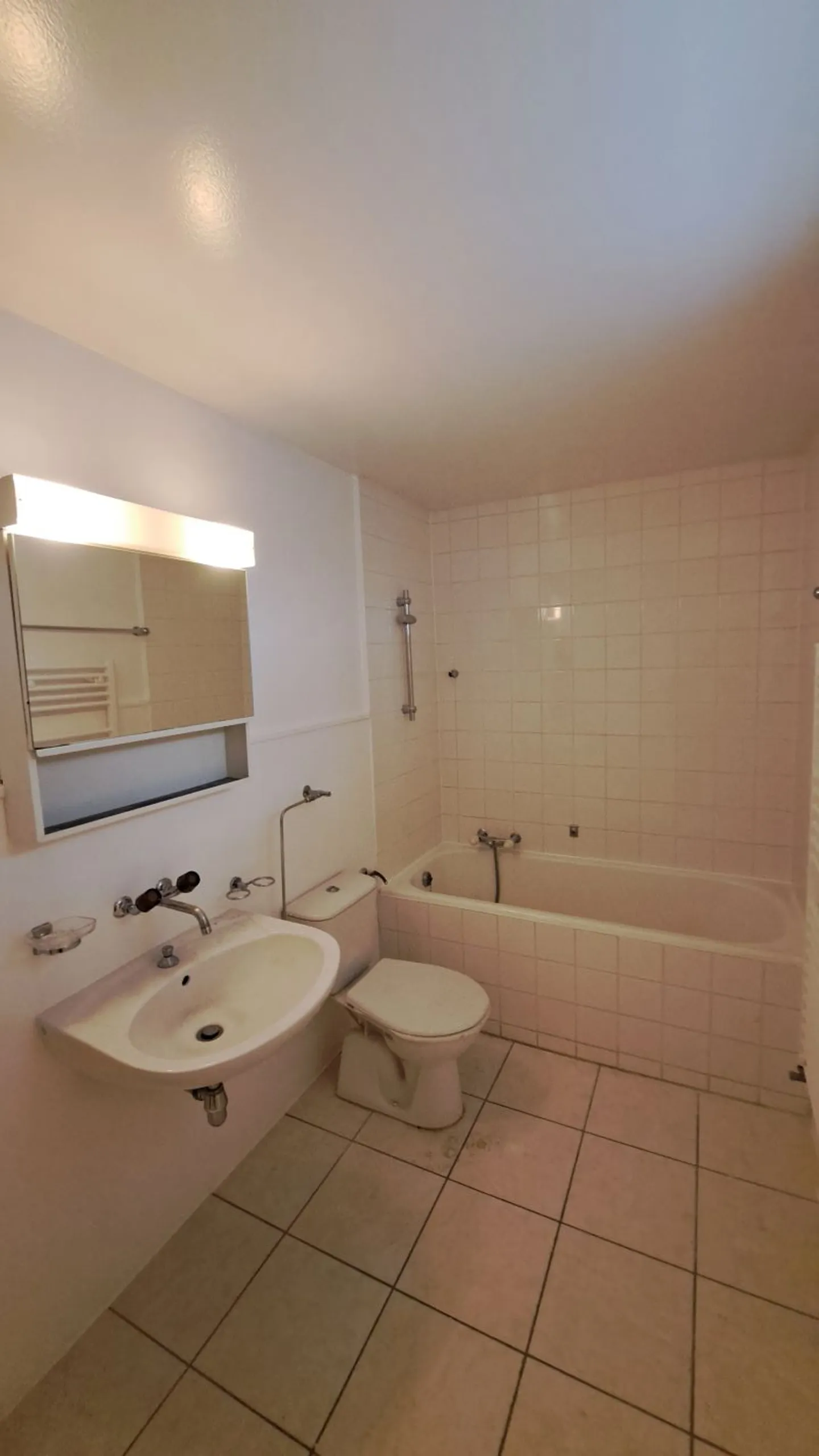 Appartement 4.5 pièces - Photo 5 sur 5