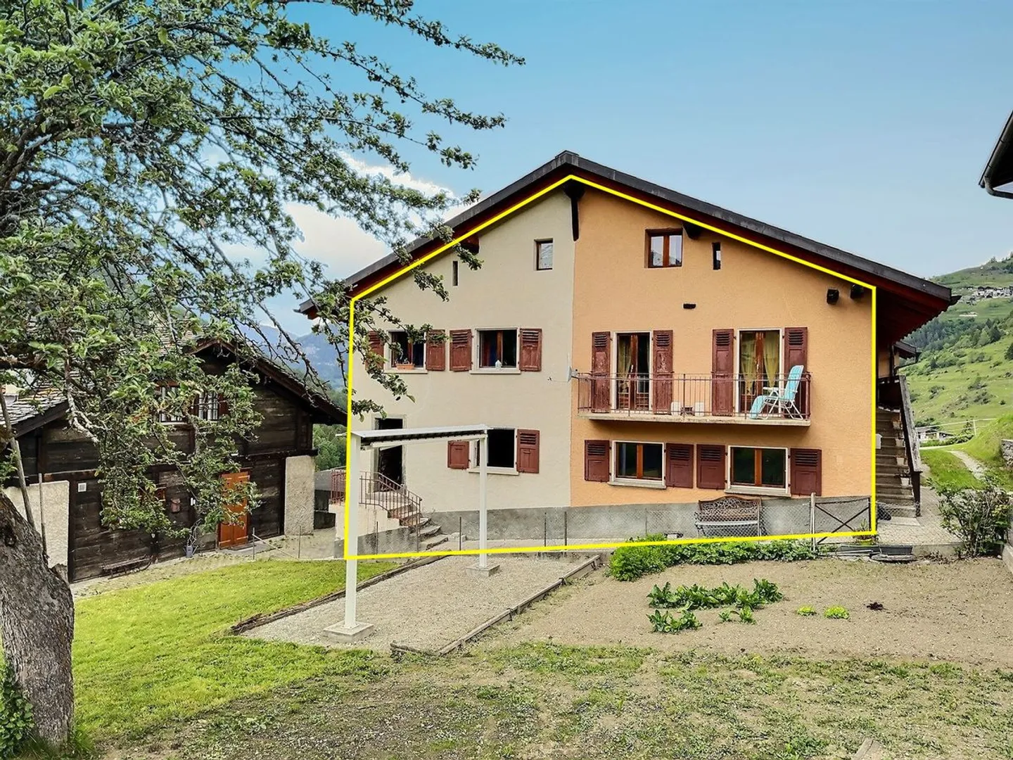 8-Zimmer-Einzelhaus - Foto 2 von 13