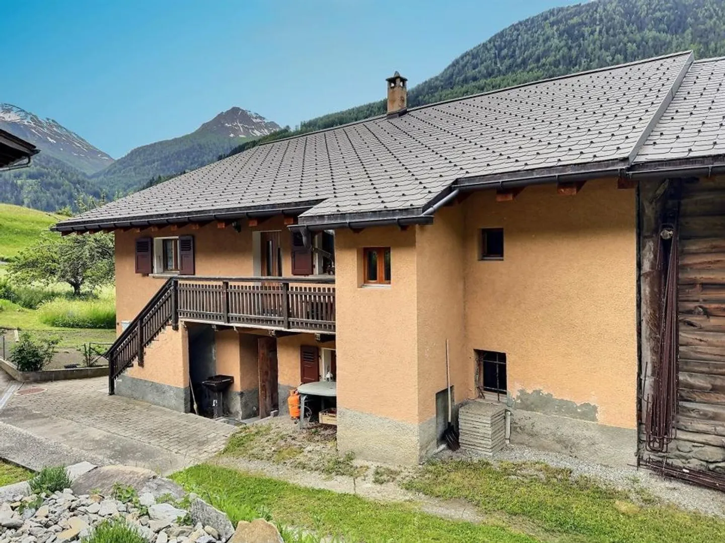 8-Zimmer-Einzelhaus - Foto 5 von 13