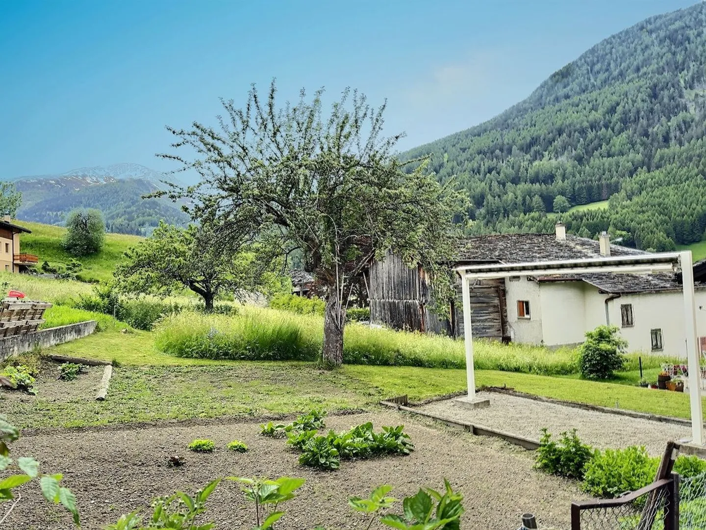 8-Zimmer-Einzelhaus - Foto 8 von 13