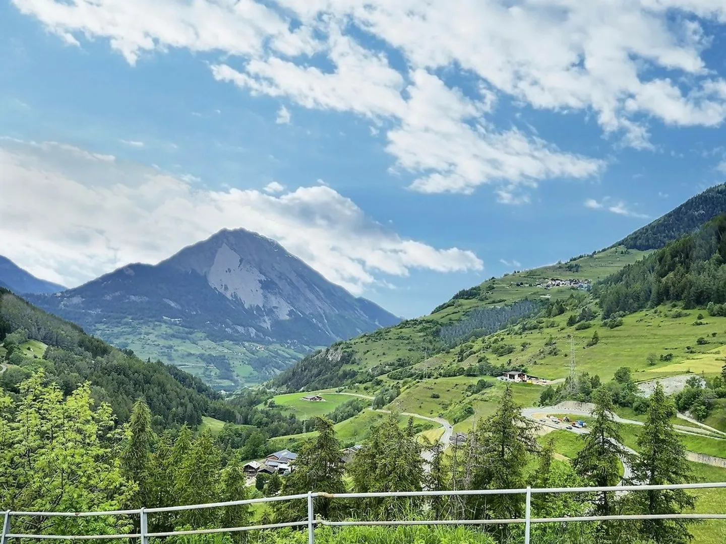 8-Zimmer-Einzelhaus - Foto 9 von 13