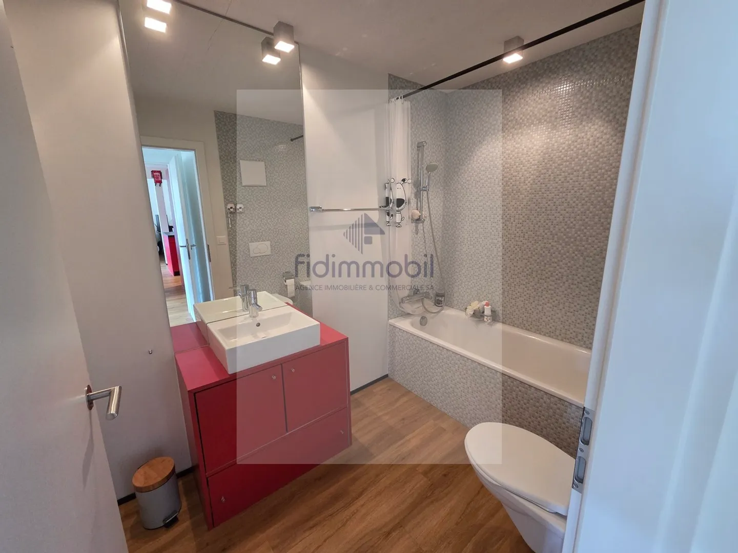 Magnifique appartement de 3,5 pièces à louer - Photo 3 sur 6