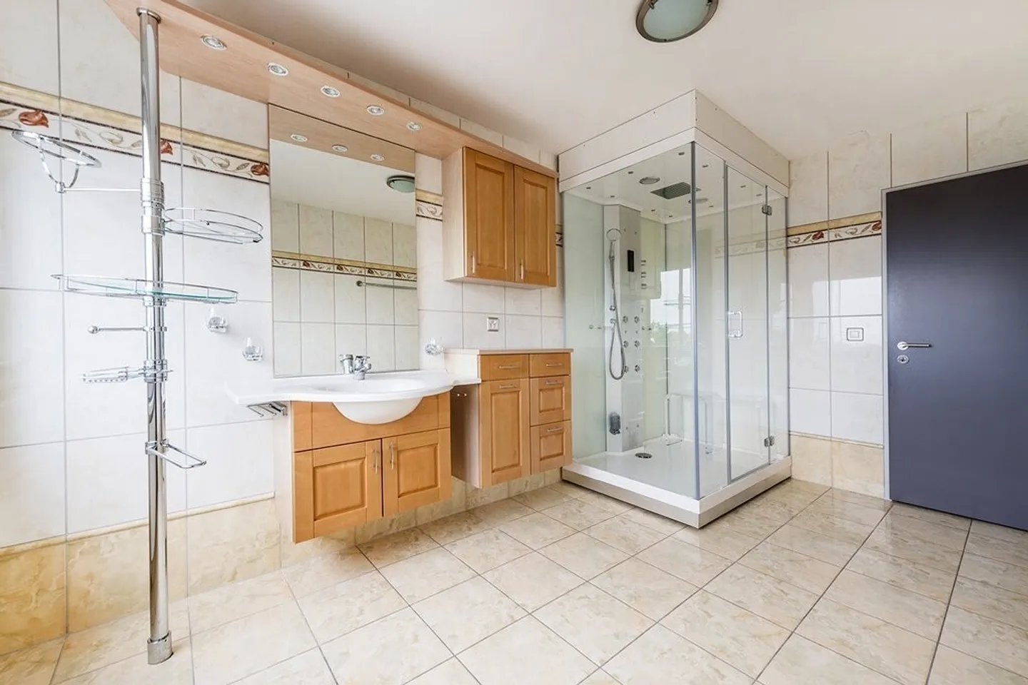 Wohnung an ruhiger und zentraler Lage! - Foto 11 von 12