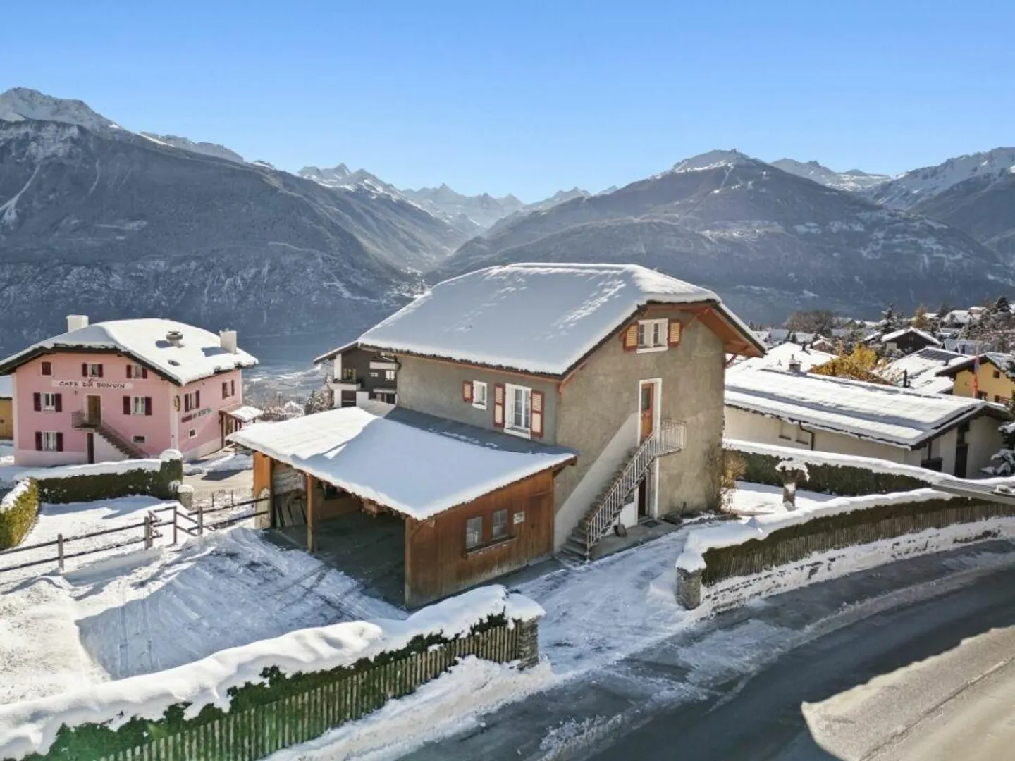 Casa bifamiliare nella stazione sciistica di Crans-Montana/VS - Foto 2 di 30