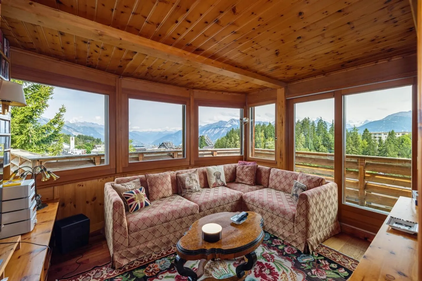 Splendido chalet che domina Crans-Montana - Foto 4 di 13