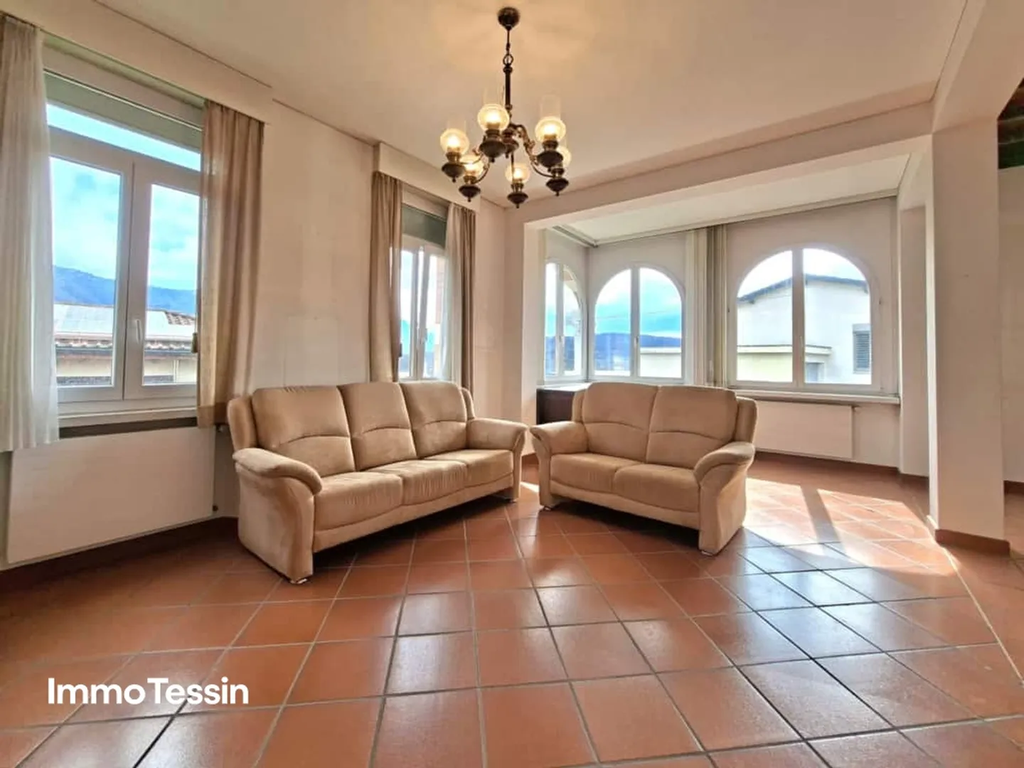 Unique Liberty House with Garden - Photo 7 of 13