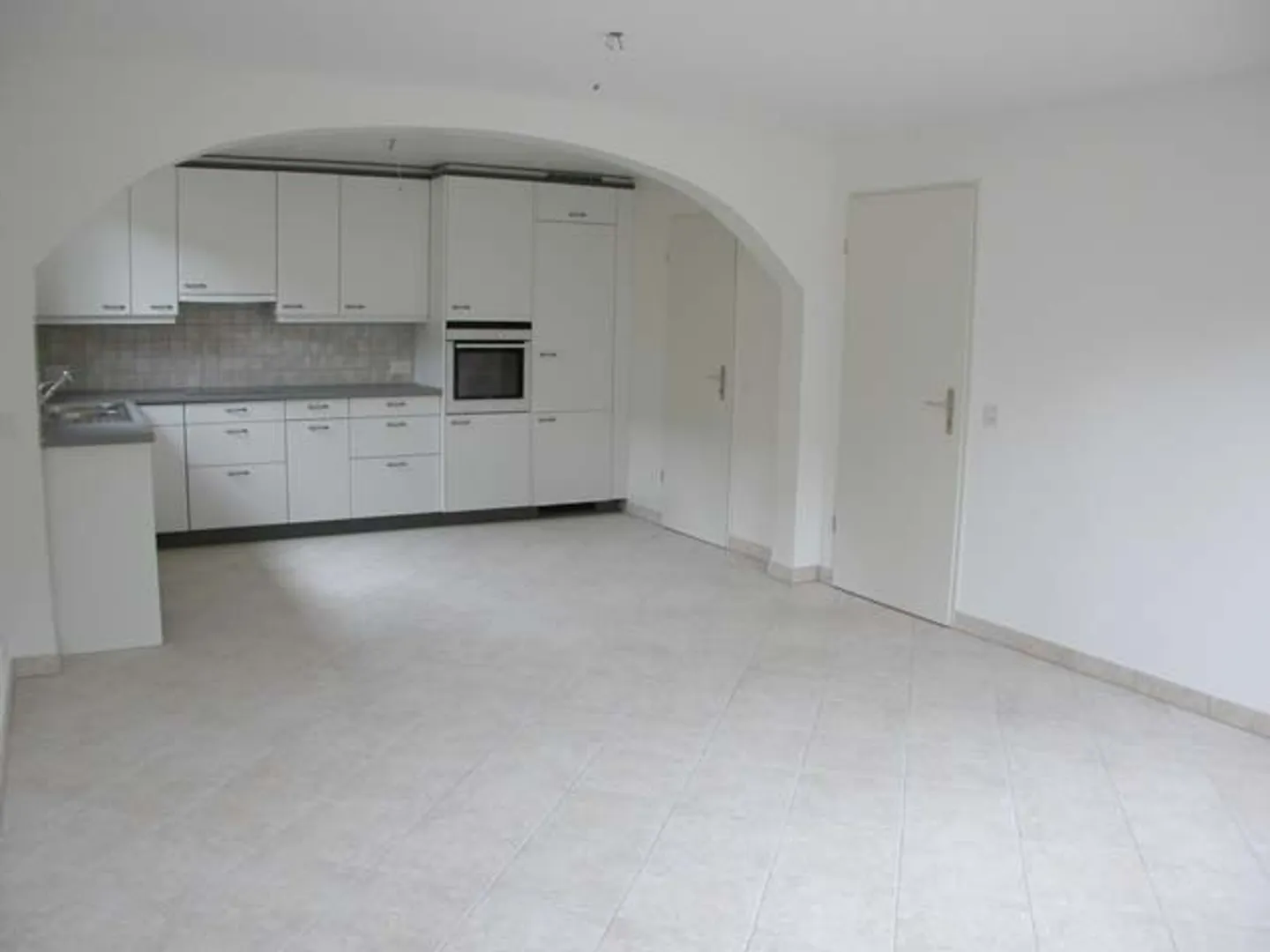 10-Zimmer Reihenhaus - Foto 9 von 9