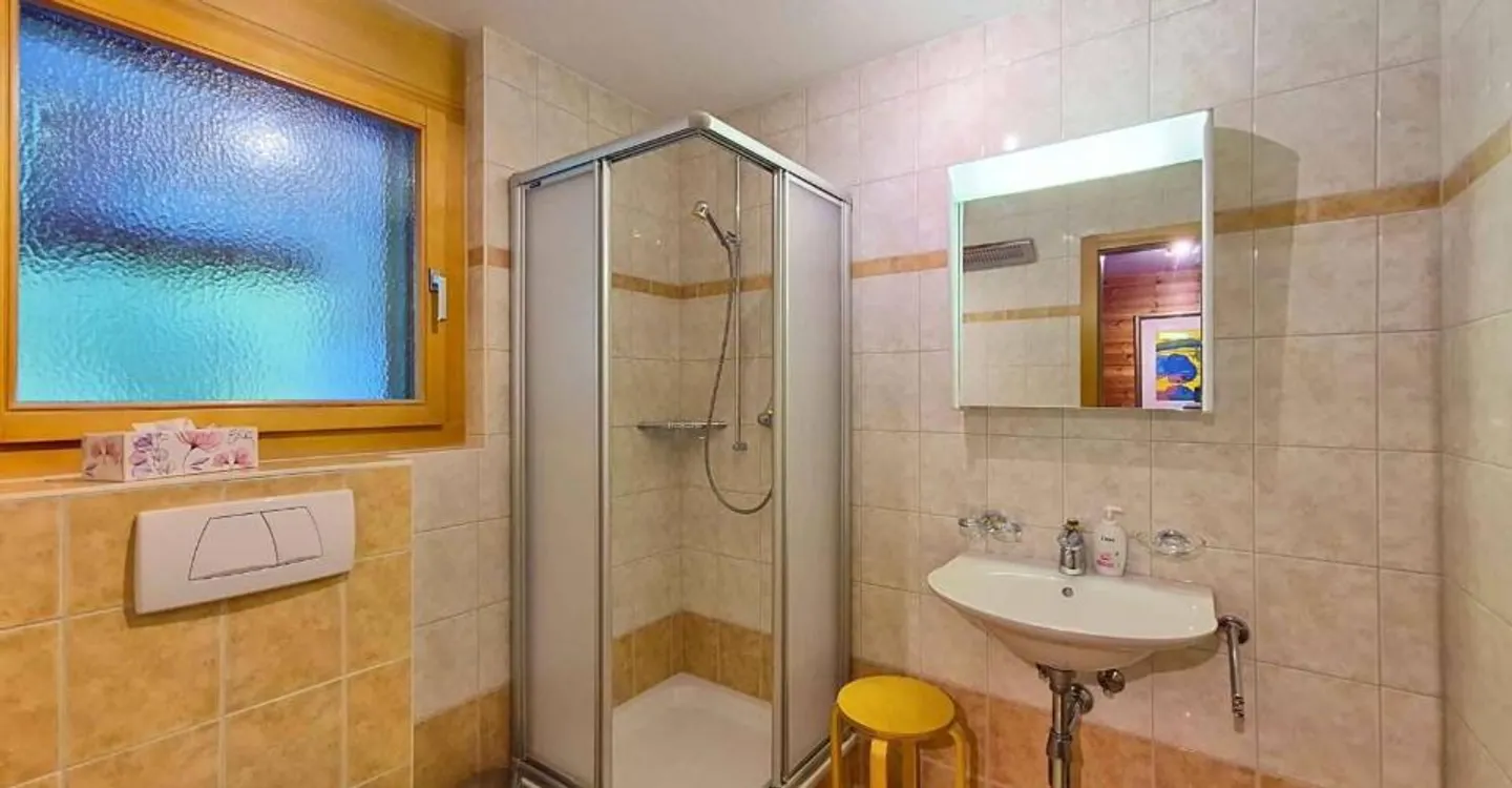 Charming Apartment Near Ski Lifts - Photo 9 of 10