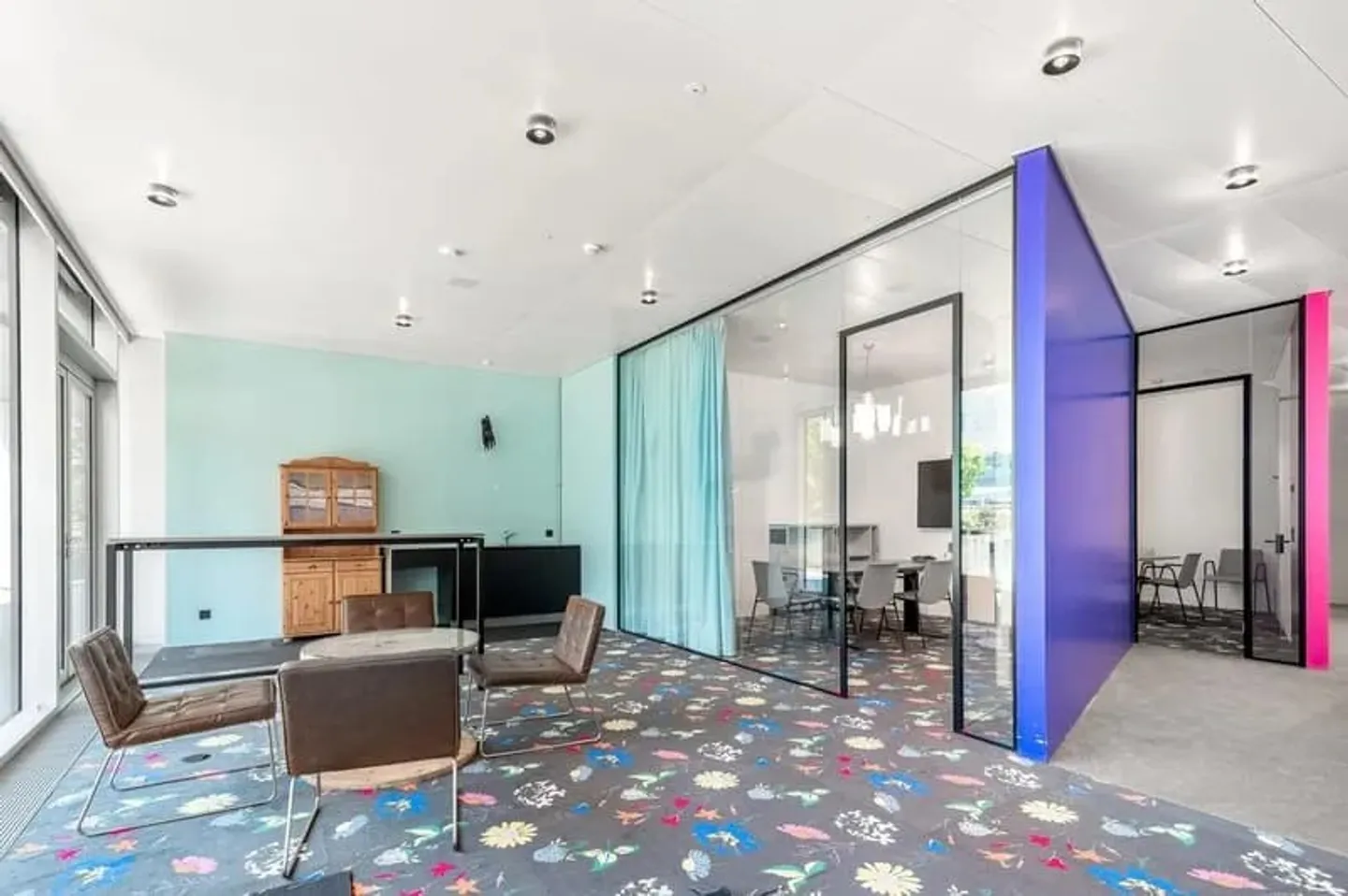 Bâtiment à louer, Flurstrasse 55, à Zurich, Suisse - Photo 2 sur 8