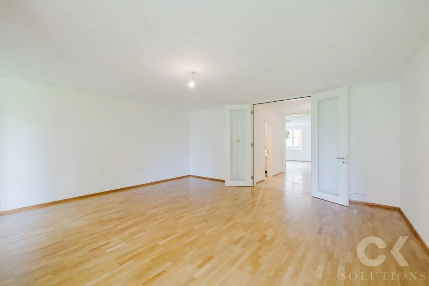 Appartement de jardin spacieux de 5 pièces à Oberwil - Vivre avec style - Photo 6 sur 14