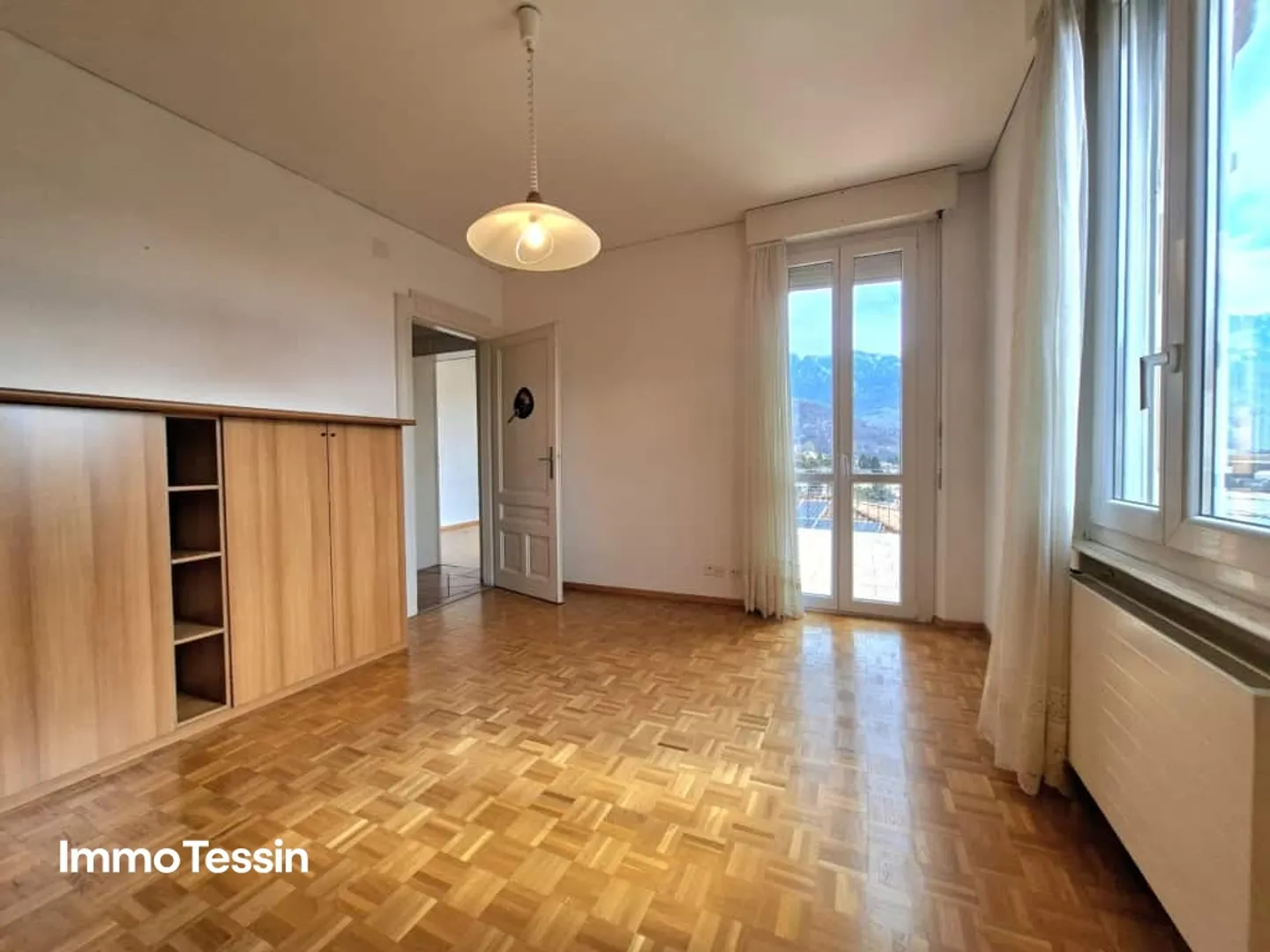 Unique Liberty House with Garden - Photo 12 of 13