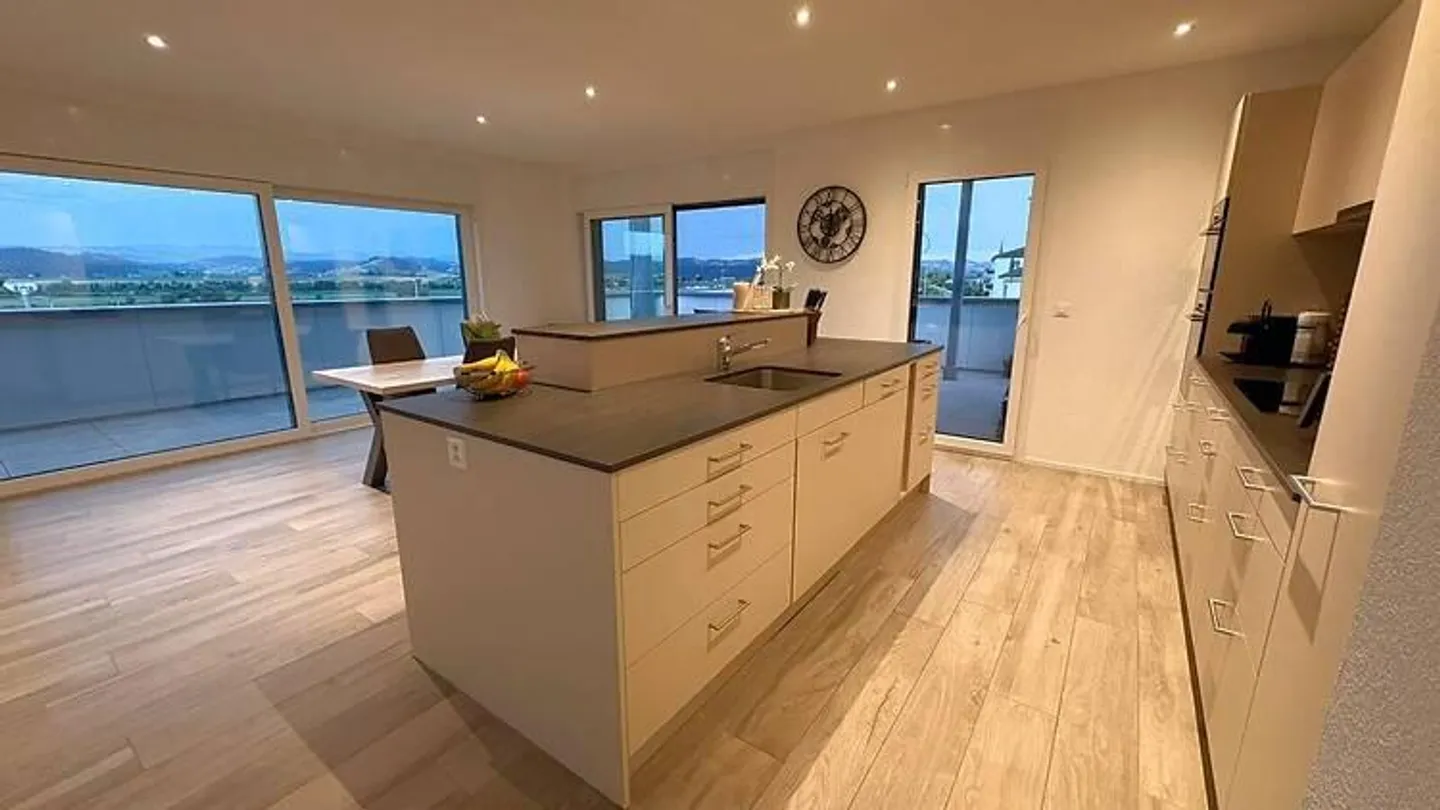 Modern Attic Apartment with Views - Photo 5 of 10