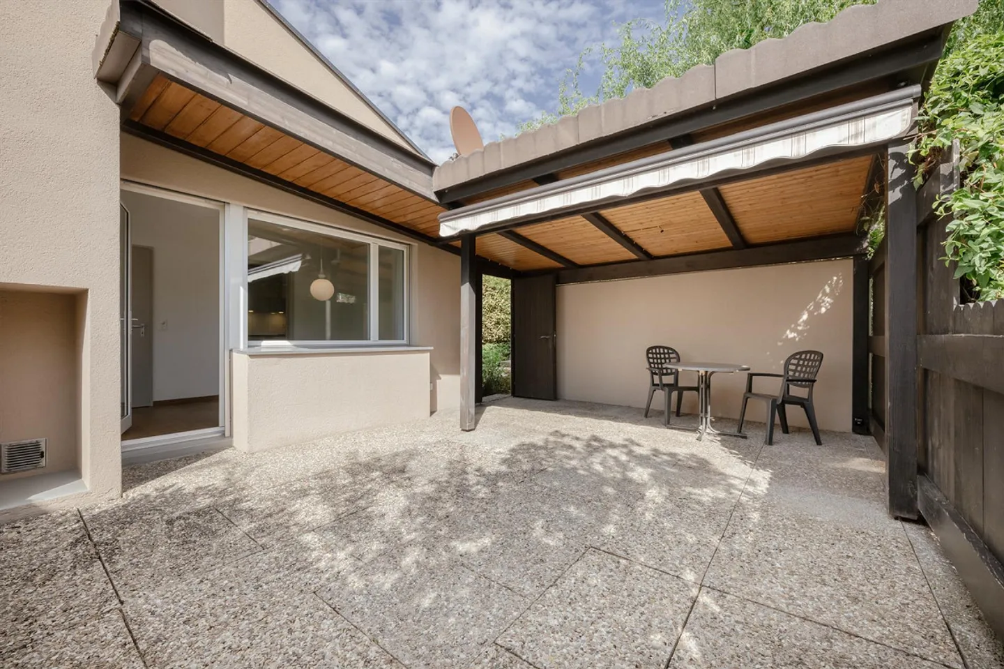 Single-family house with great potential and dreamlike view - Photo 11 of 16