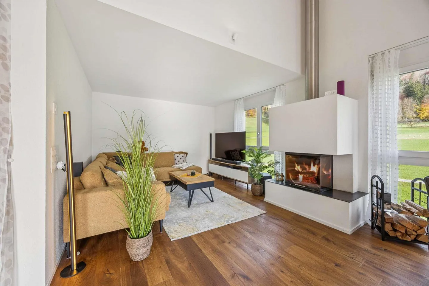 Vivre avec style et vue, appartement en duplex de 4,5 pièces à Zell - Photo 5 sur 13