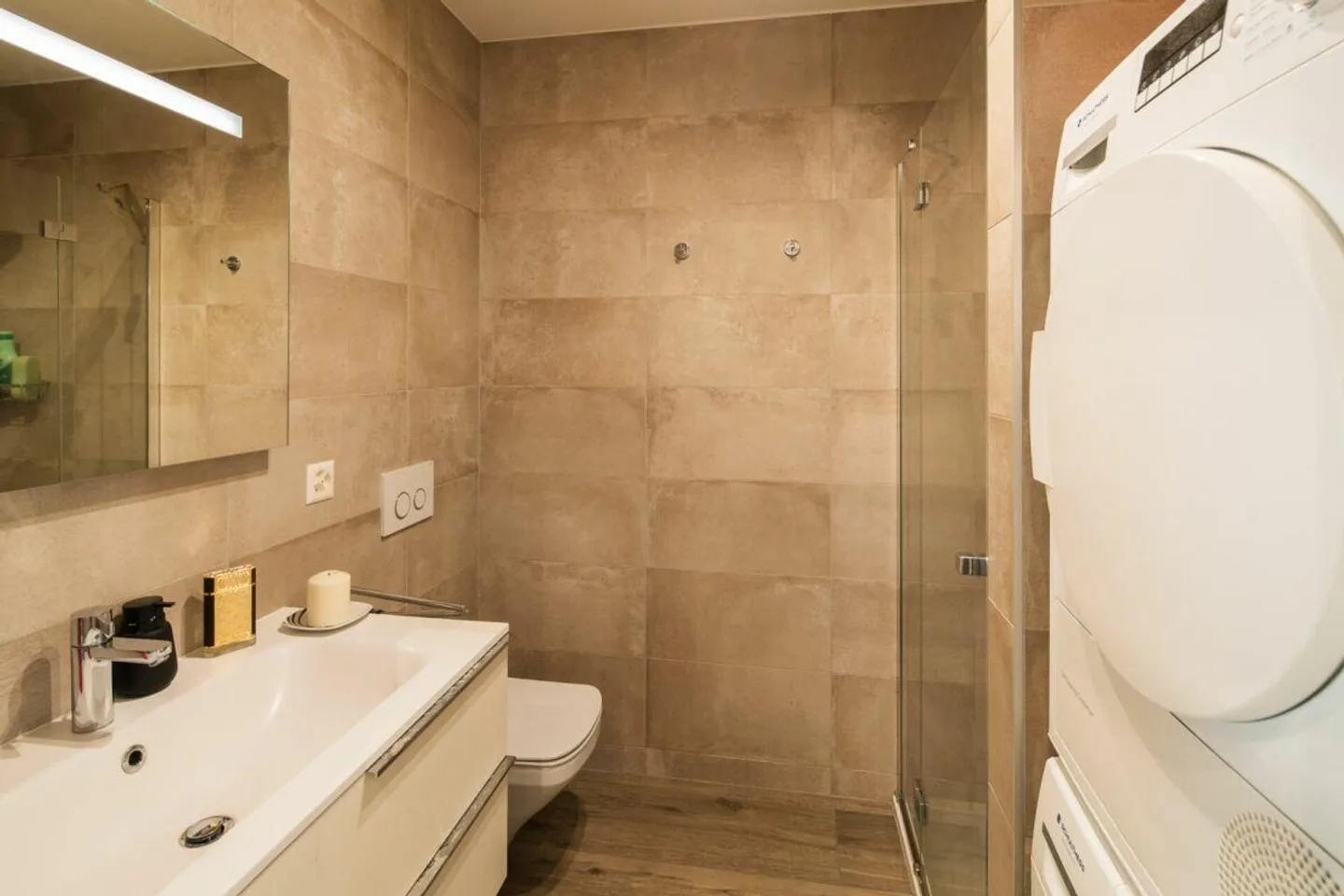 Exclusive 3.5 rooms with spacious terrace Locarno - Photo 5 of 7