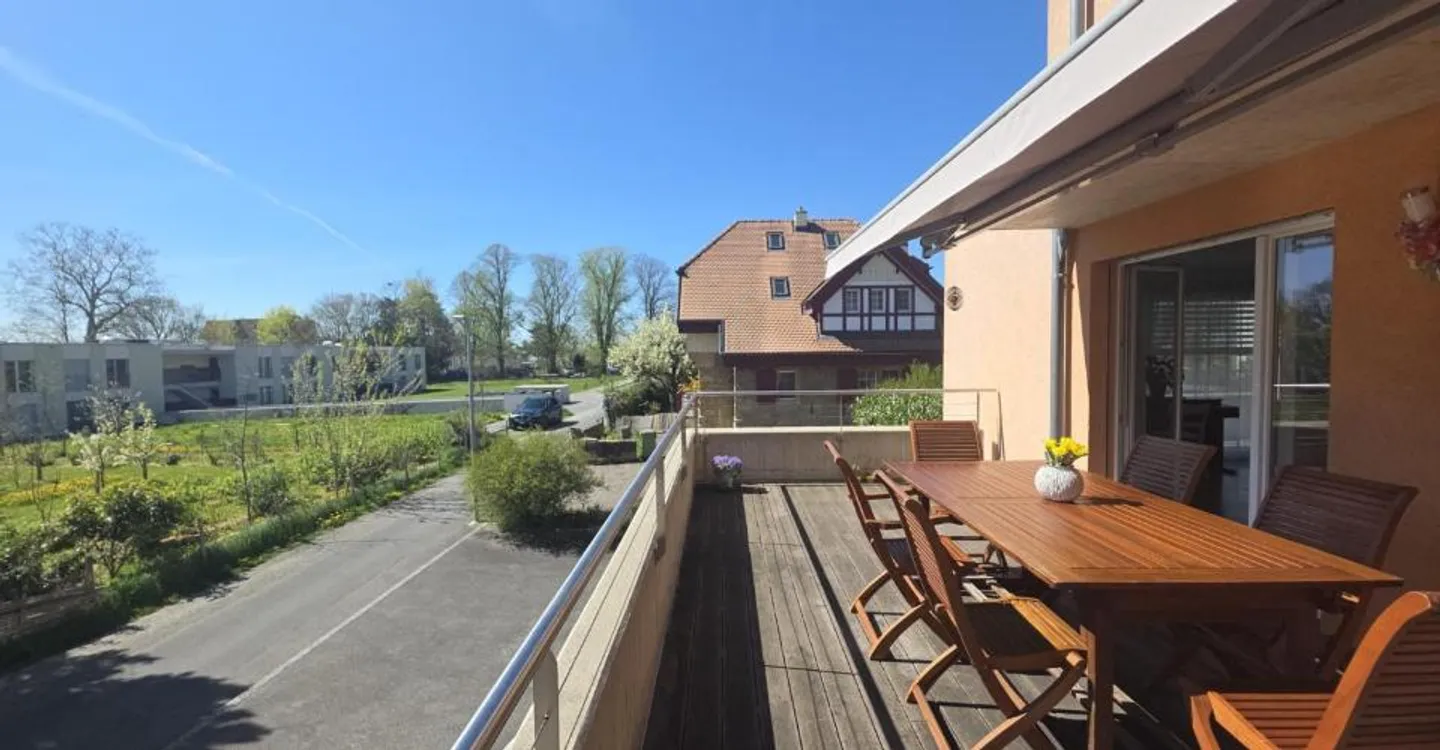 Appartamento spazioso con terrazza - Foto 2 di 12