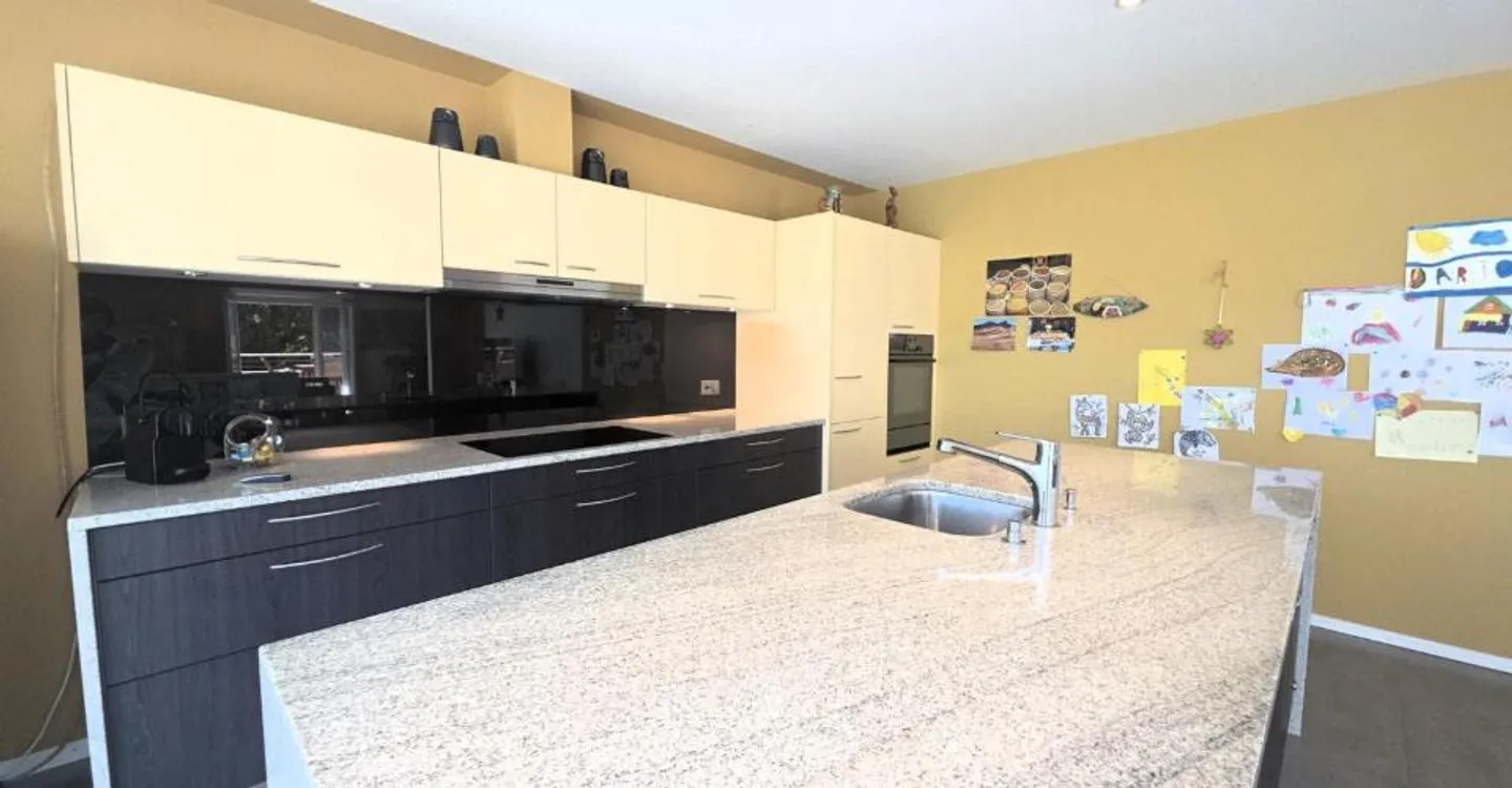 Appartamento spazioso con terrazza - Foto 5 di 12
