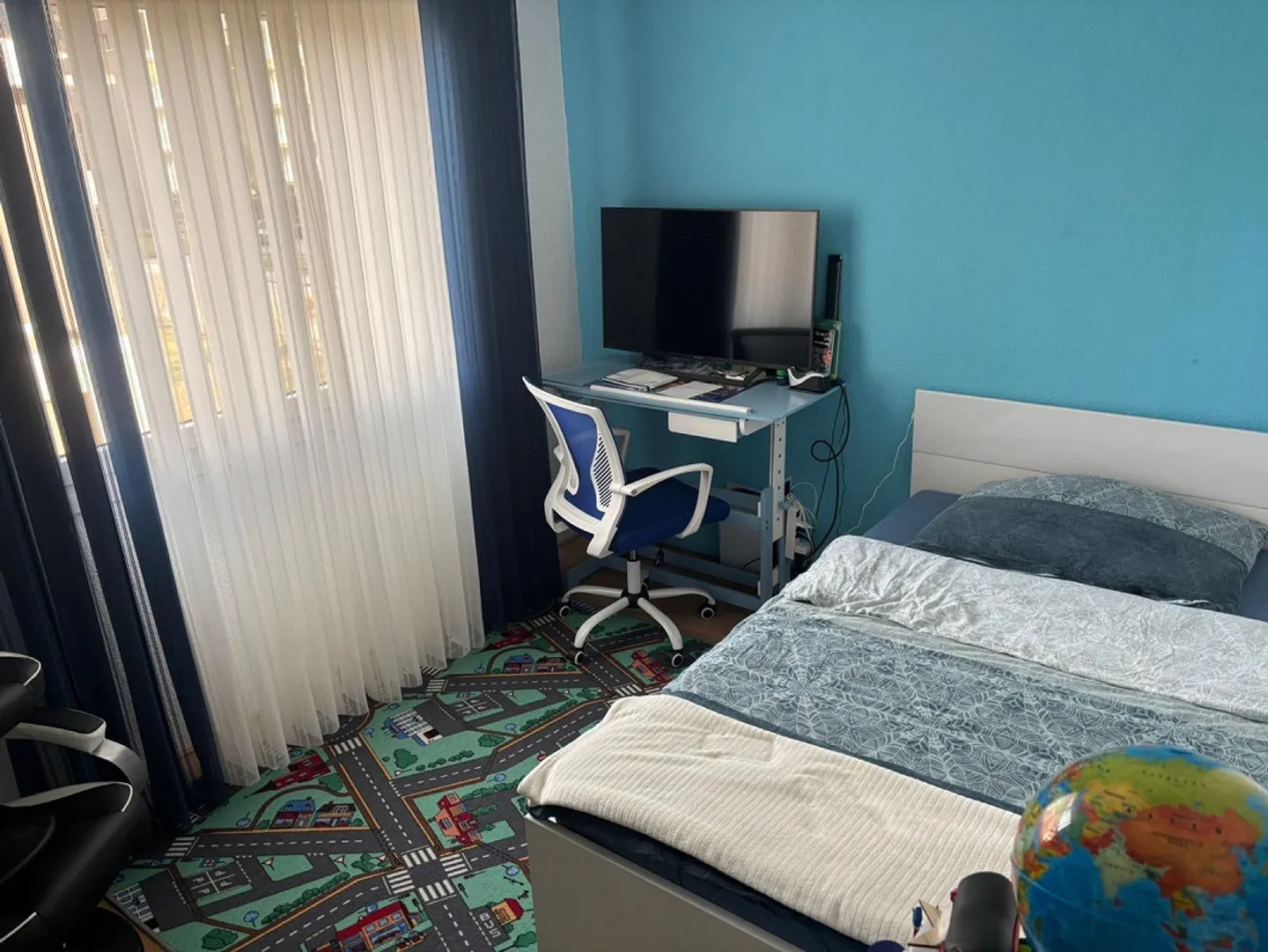Modern 4-room apartment with balcony in Domat/Ems - Photo 9 of 9