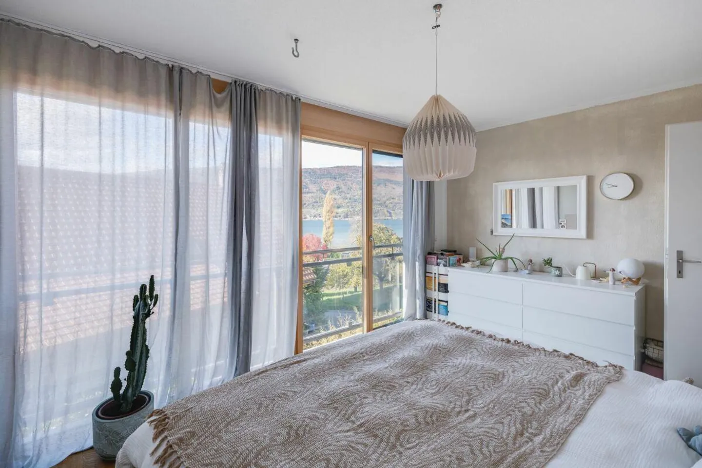 Spacious Single-Family Home with Lake View - Photo 6 of 11