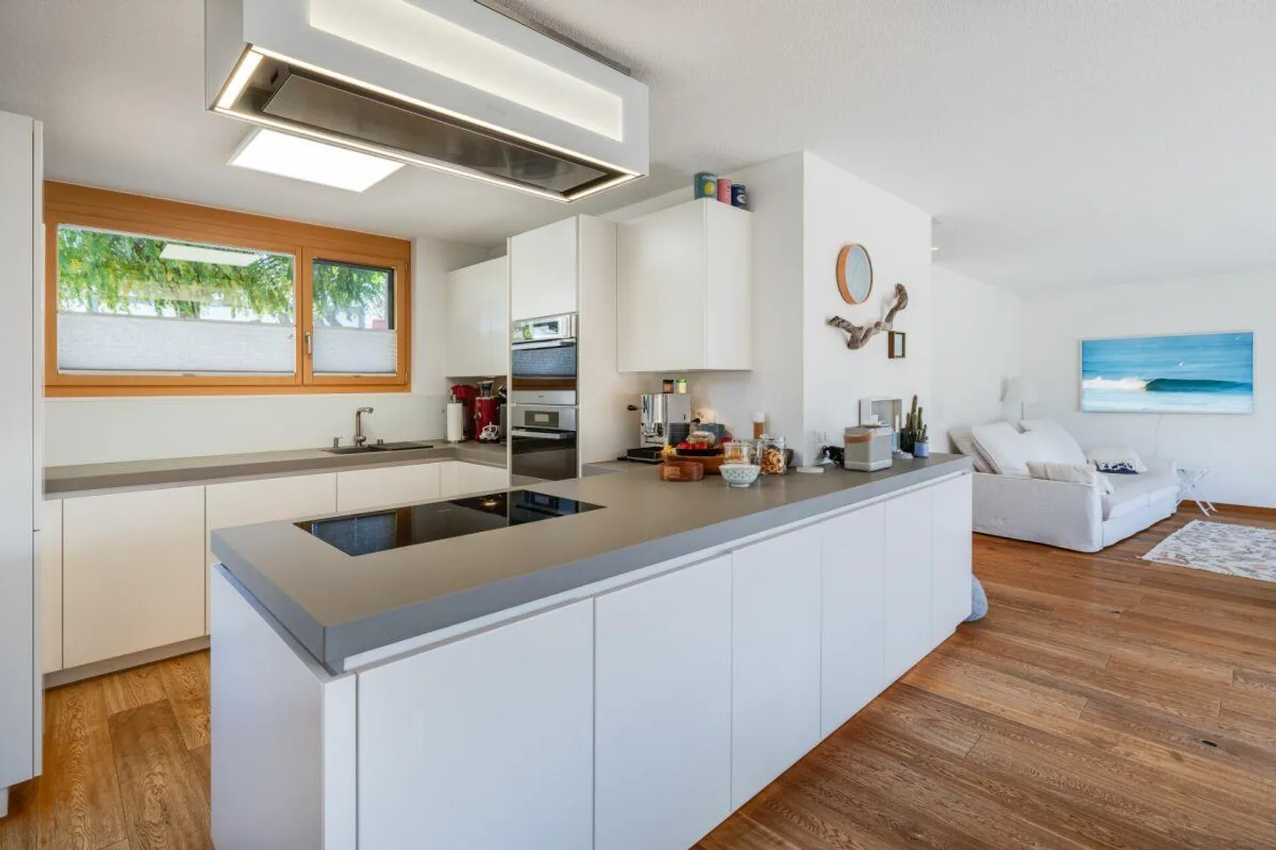 Spacious Single-Family Home with Lake View - Photo 5 of 11