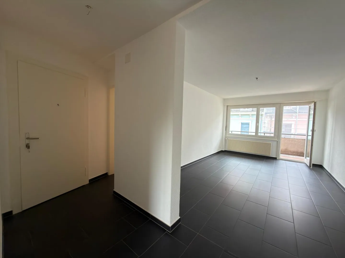 2.5-room apartment in the city center - Photo 3 of 9