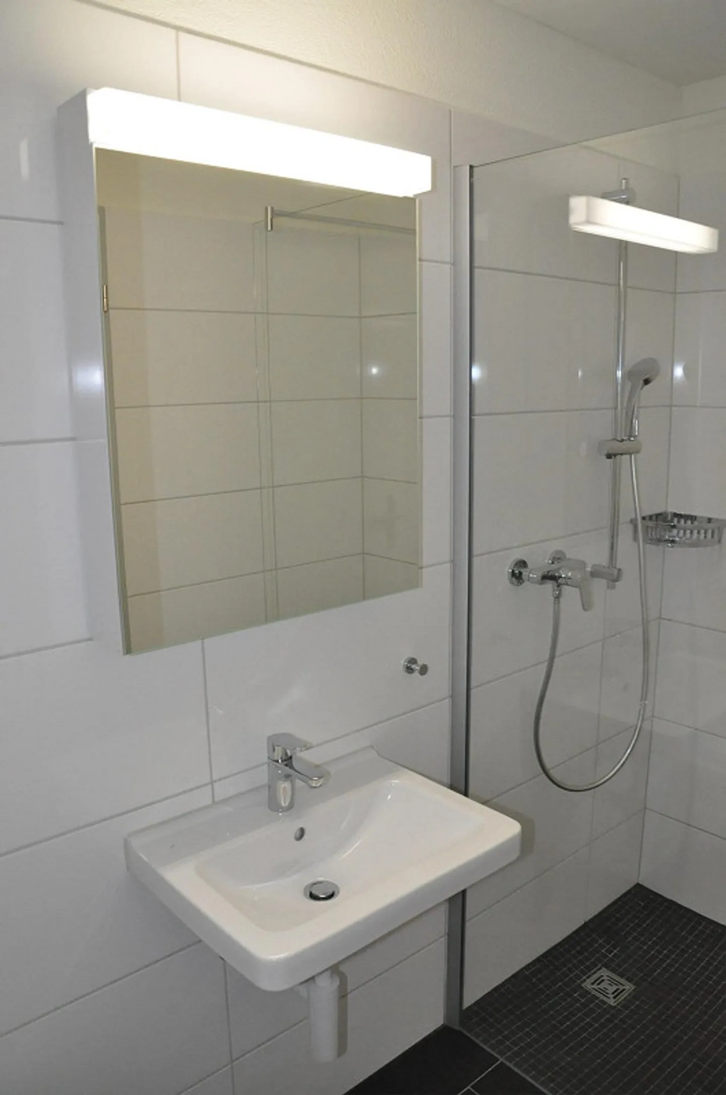 Quietly Located Family Apartment Directly at Mühlebach - Photo 9 of 11