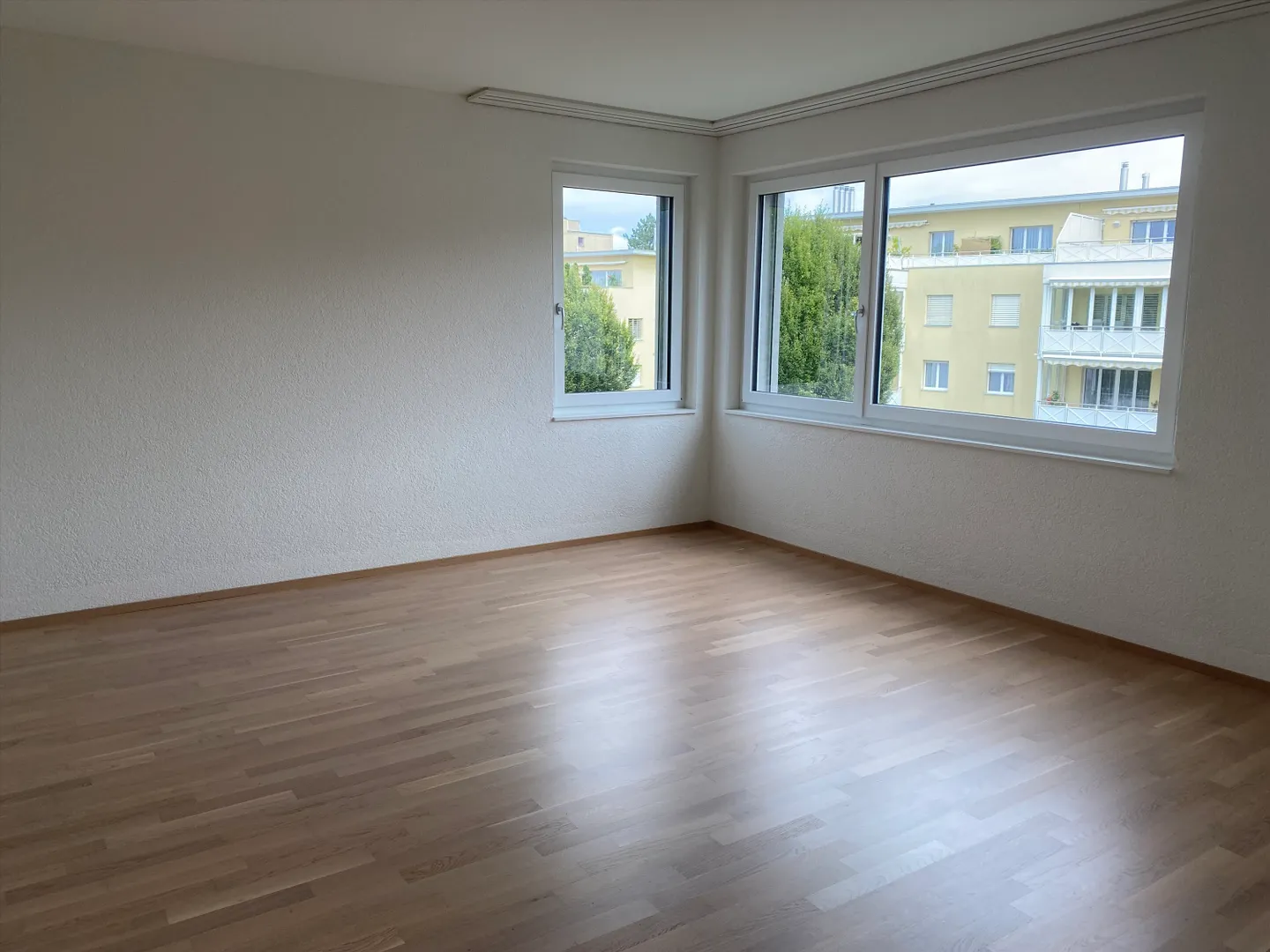 An apartment to fall in love with! - Photo 8 of 10