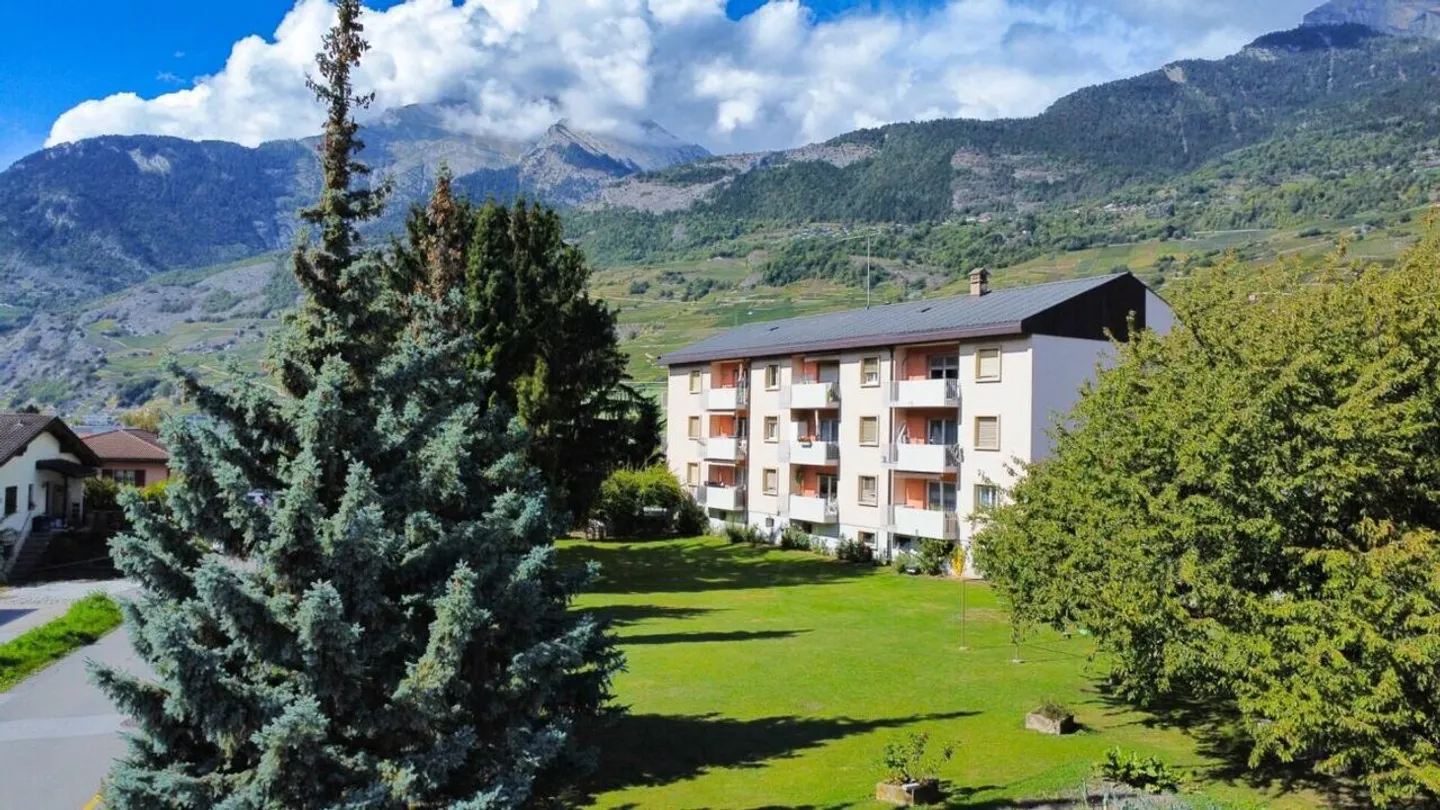 Appartement 4.5 pièces idéalement placé entre Vétroz - Conthey - Photo 1 sur 16