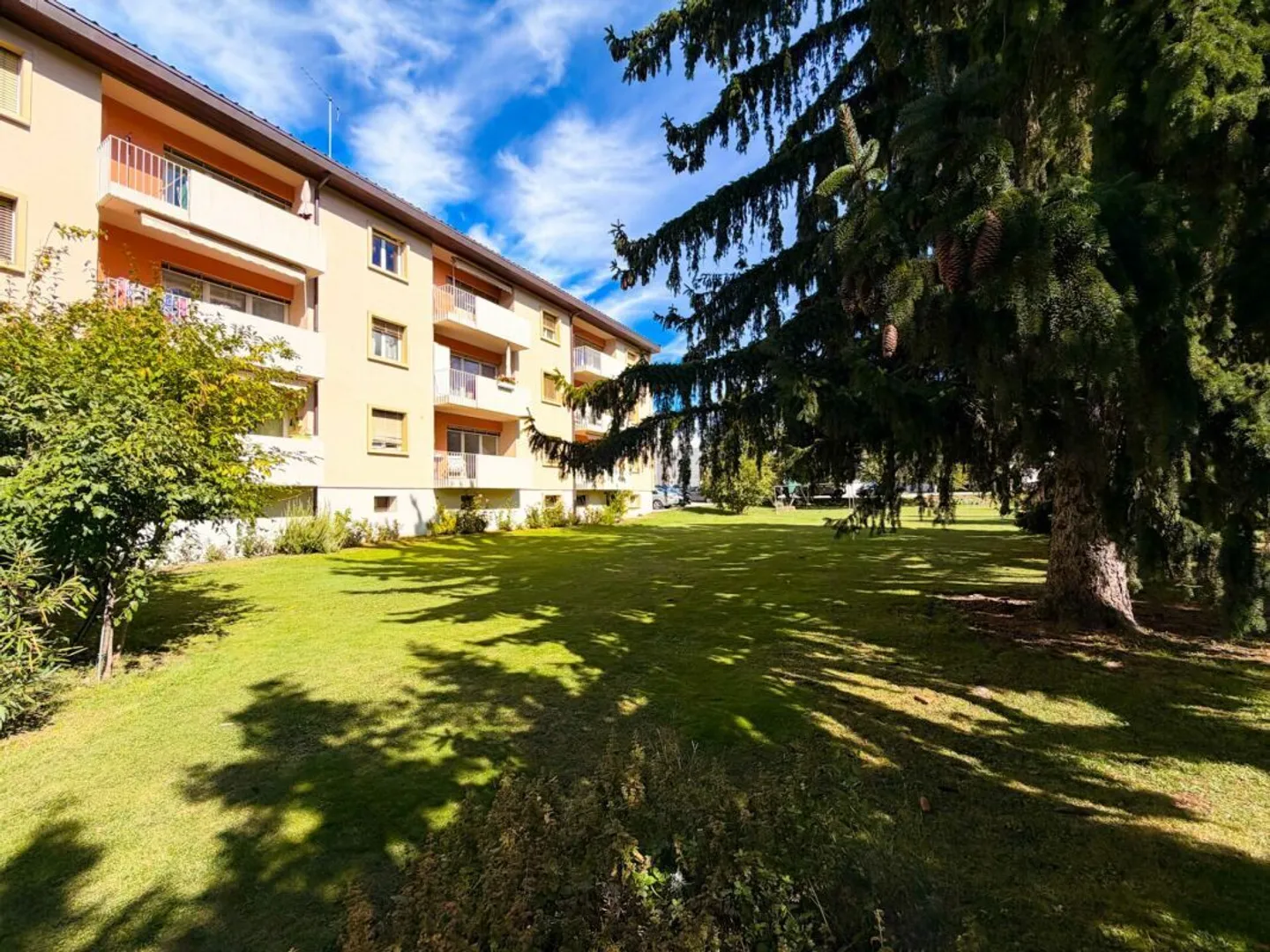 Appartement 4.5 pièces idéalement placé entre Vétroz - Conthey - Photo 4 sur 16