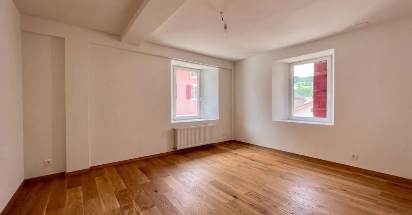 Appartement B - 2,5 pièces, avec balcon - Cadre agréable à Couvet - Foto 3 di 7