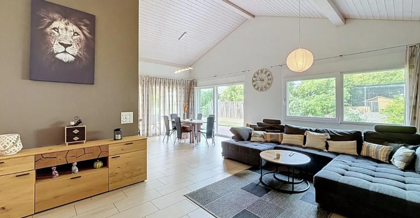 Single-storey house in Cottens - Photo 8 of 13