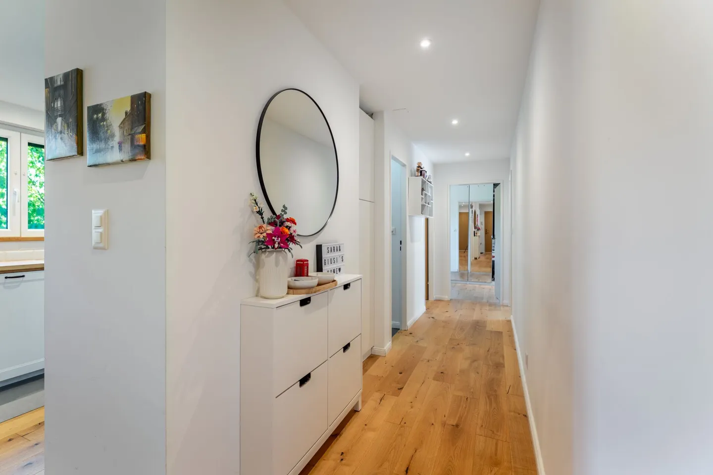 Renovated & modern with large communal garden & top price-performance ratio - Photo 7 of 16