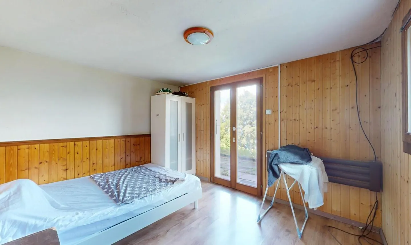 Chalet with Stunning Mountain Views - Photo 10 of 11