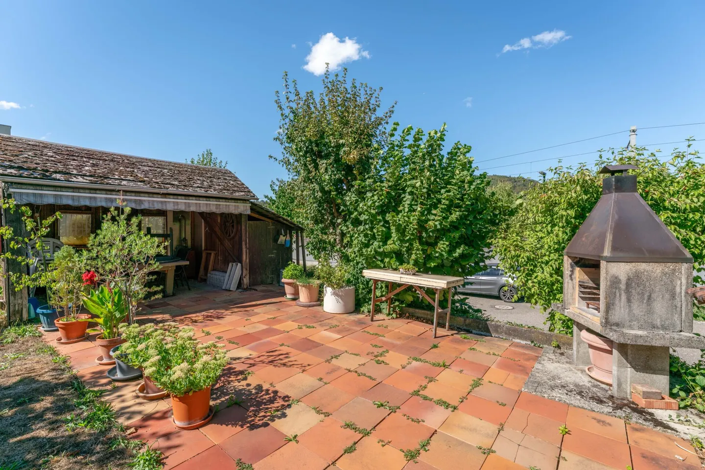 Renovated & modern with large communal garden & top price-performance ratio - Photo 11 of 16