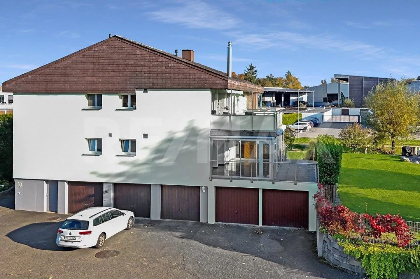 4.5-room apartment with winter garden and communal lawn - Photo 2 of 13