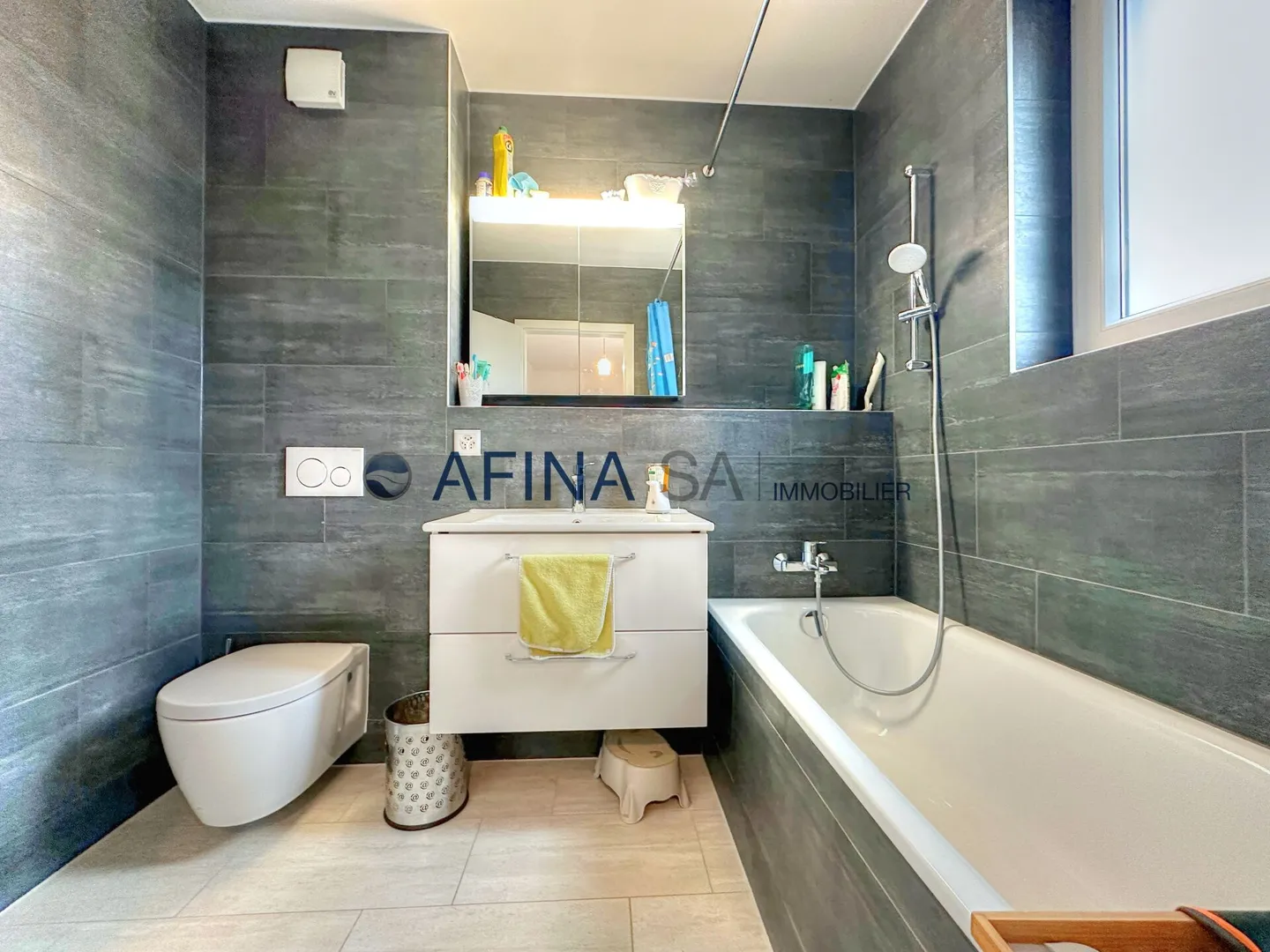 Maison Mitoyenne Élégante - Photo 4 sur 12