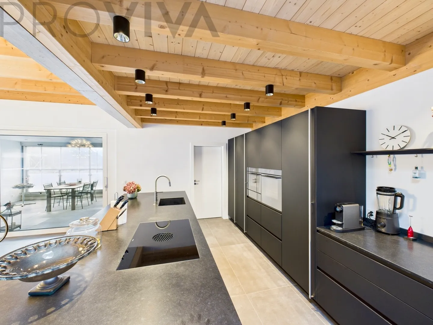 Vie luxueuse et intelligente - avec jardin d'hiver, balcon et terrasse - Photo 3 sur 9