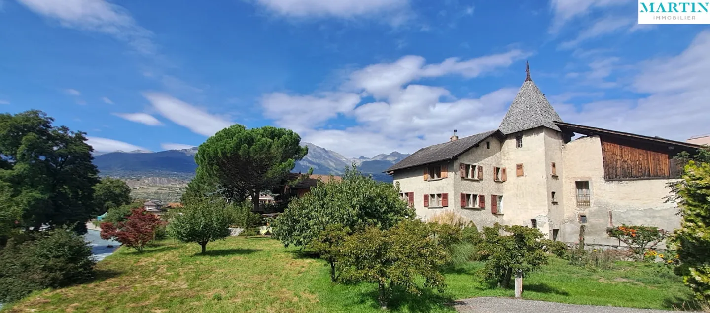 IN VENDITA - BRAMOIS: Di fronte al ponte storico, 4.5 stanze con giardino - Foto 4 di 9
