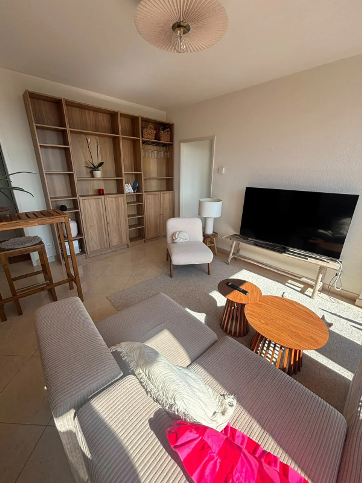 Appartement Éblouissant avec Vue - Photo 2 sur 7