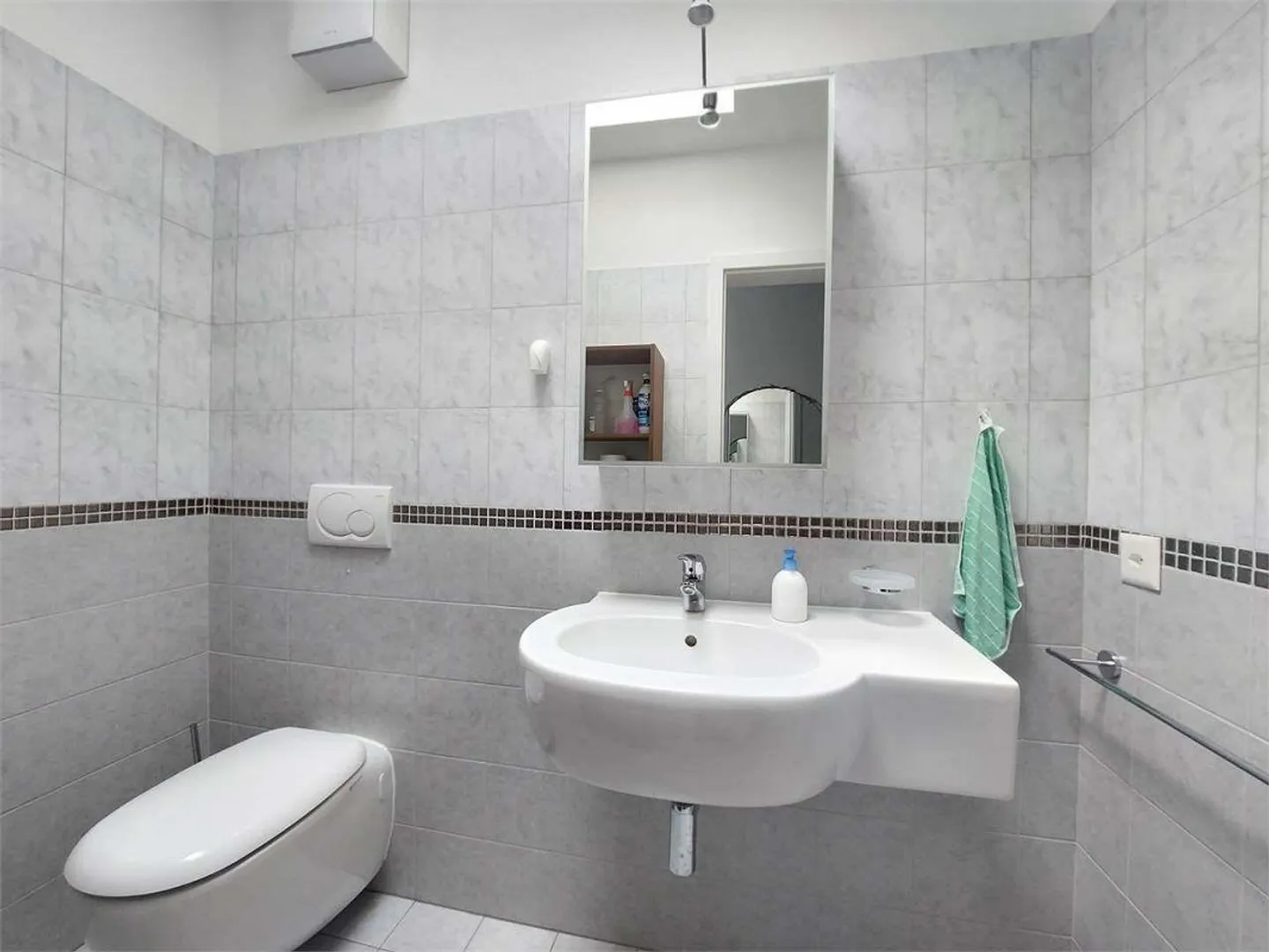 2522_Pregassona, recente attico 4.5 locali - Foto 9 di 12