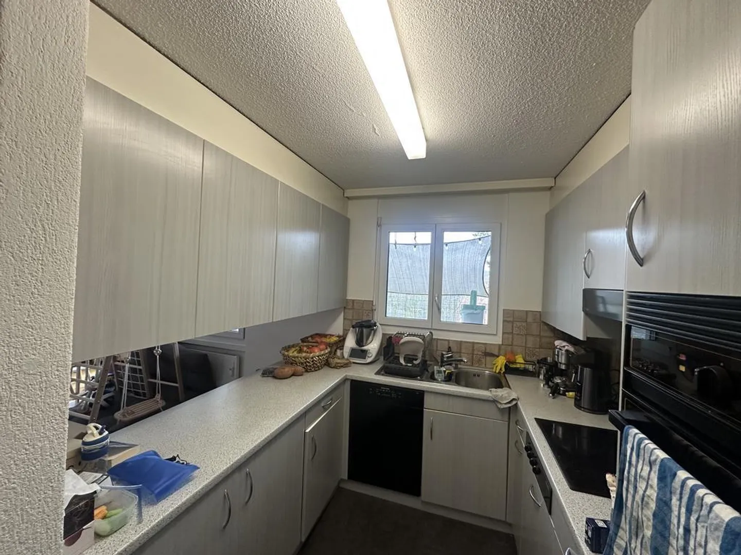 Central 3.5-room apartment in Schlieren with a spacious terrace - Photo 3 of 9