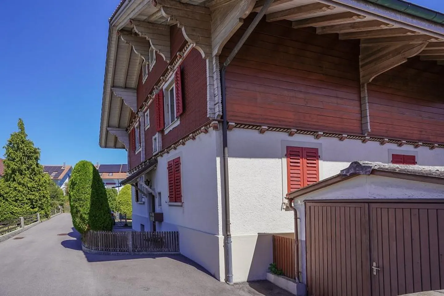 Charmantes Haus mit zwei Wohnungen - Foto 3 von 13