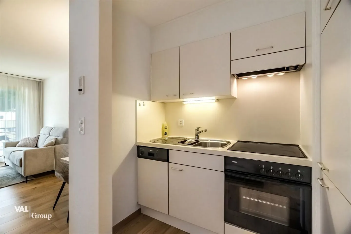 Helle, möblierte Wohnung an hervorragender, zentraler Lage im Herzen von Visp - Foto 7 von 12