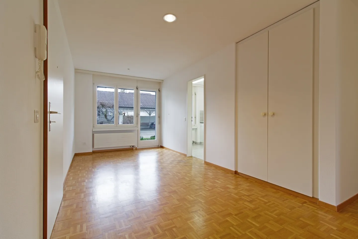 Geräumige Dachwohnung mit Balkon - Foto 6 von 7