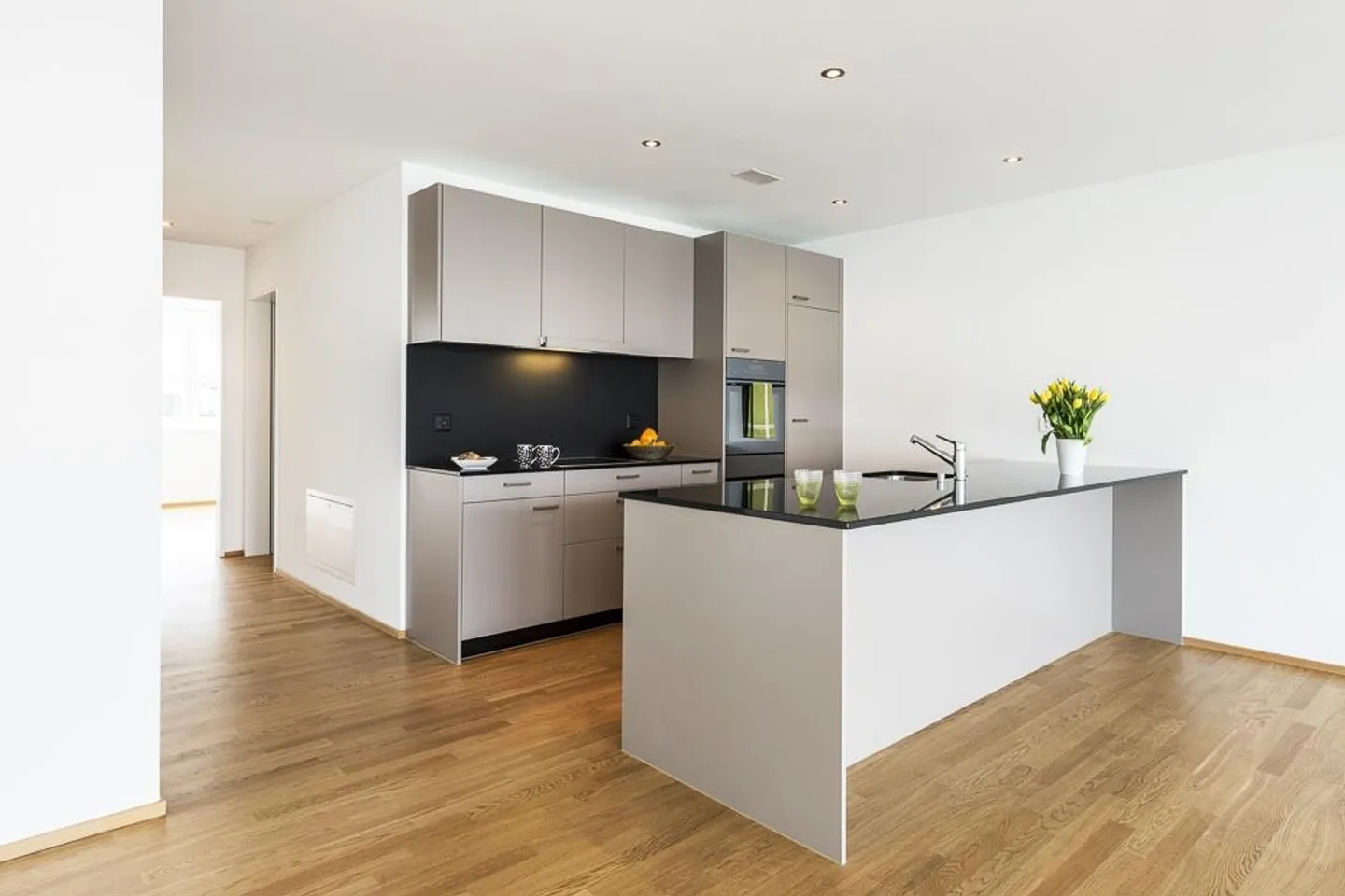 Your new living space - Photo 2 of 9