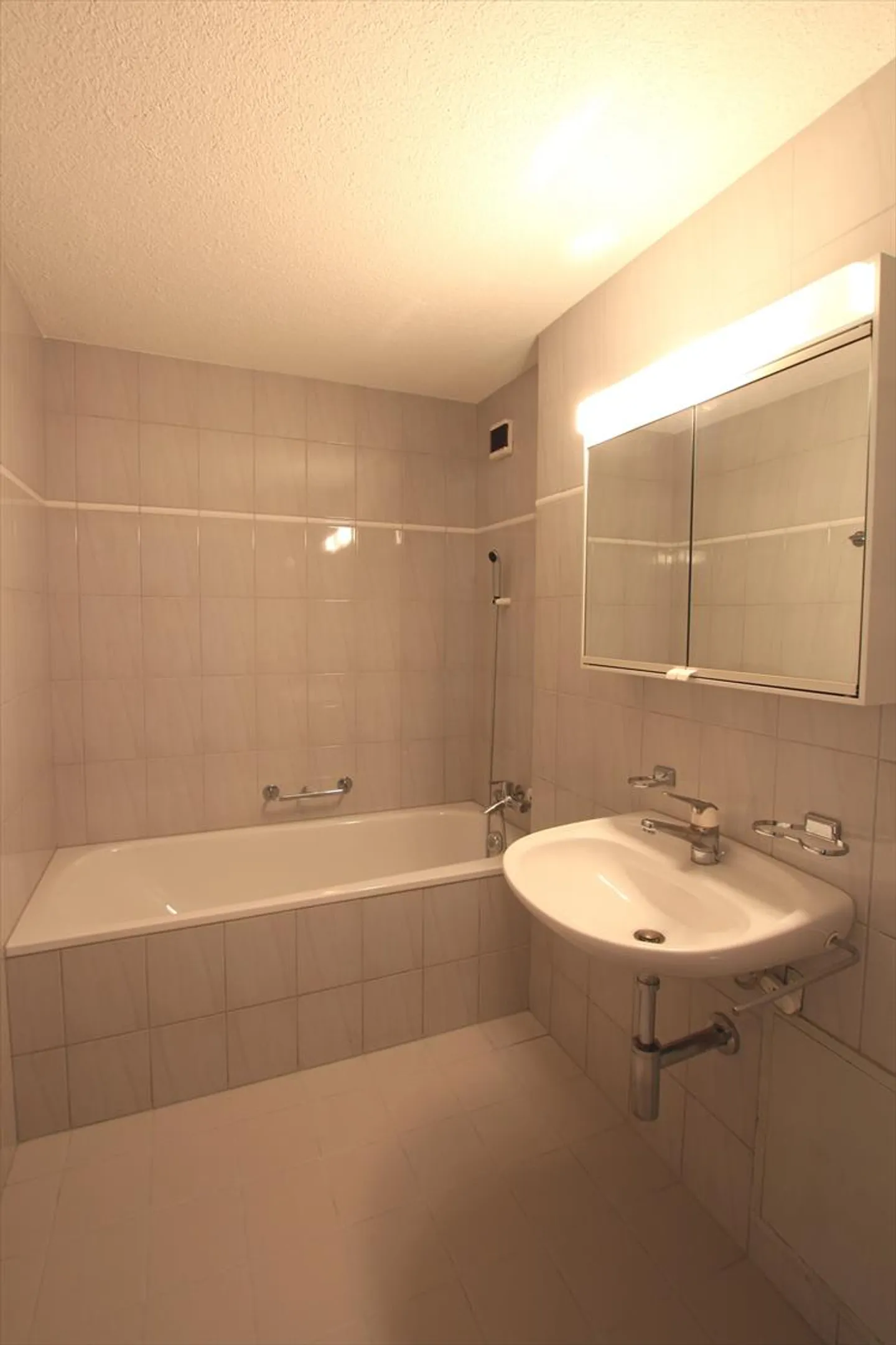 Wohnung mieten - Foto 3 von 10
