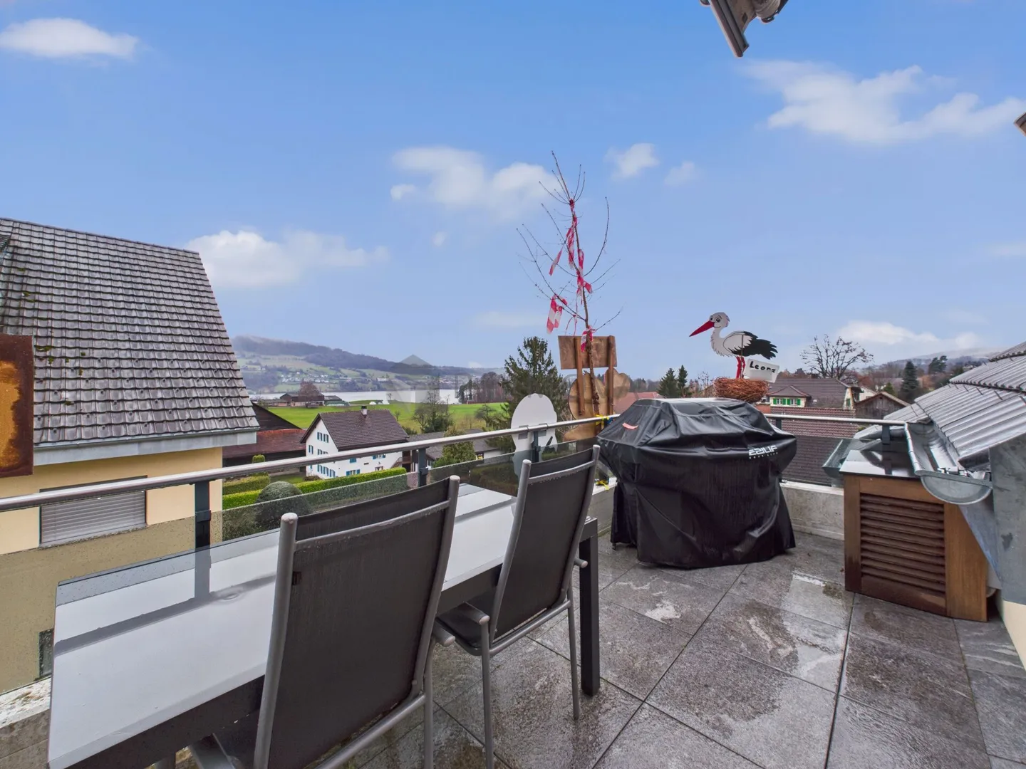 Wohnerlebnis im Steuerparadies mit Seesicht - Foto 7 von 10